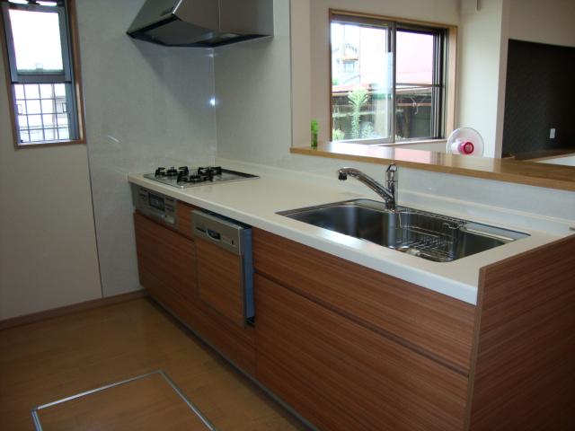 Kitchen. Local (September 2013) Shooting