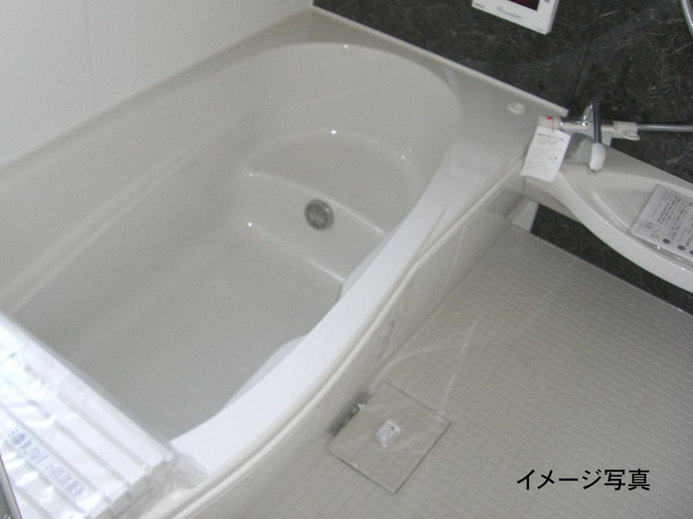 Same specifications photo (bathroom)