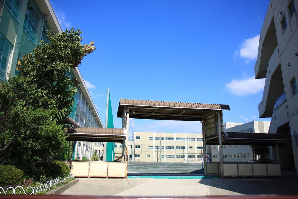 Primary school. 1036m to Nagoya City Kusunoki Elementary School