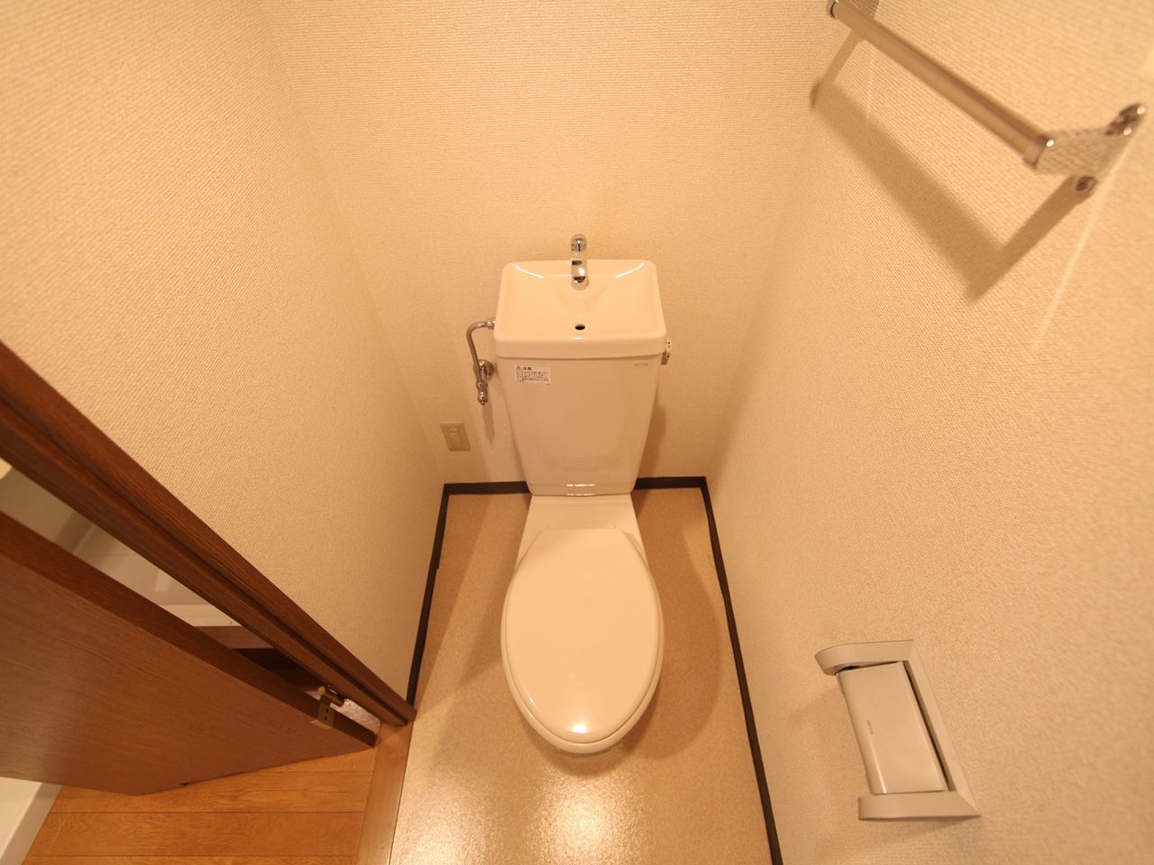 Toilet. toilet With shelf