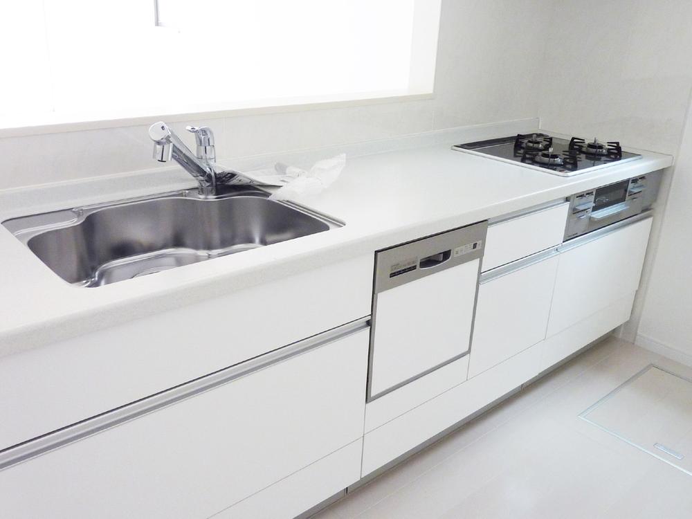 Kitchen. kitchen  Artificial marble counter, Dish washing dryer ・ Water purifier with system Kitchen (Face-to-face ・ Underfloor Storage Yes)