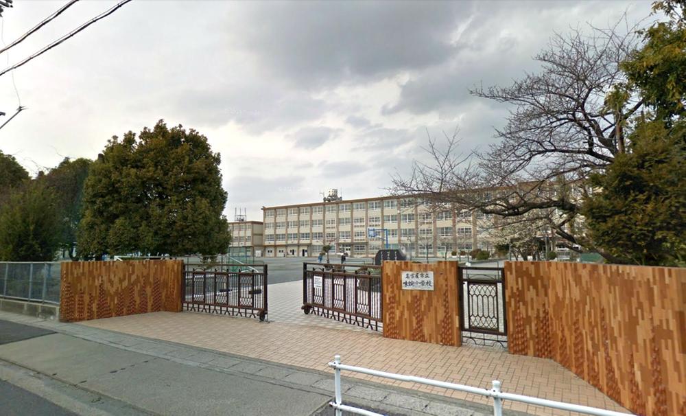 Primary school. 735m to Nagoya Municipal taste 鋺小 school