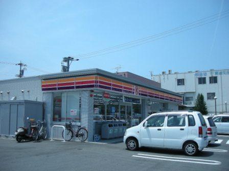 Convenience store. Circle K in Ajikan Sanchome store up (convenience store) 366m