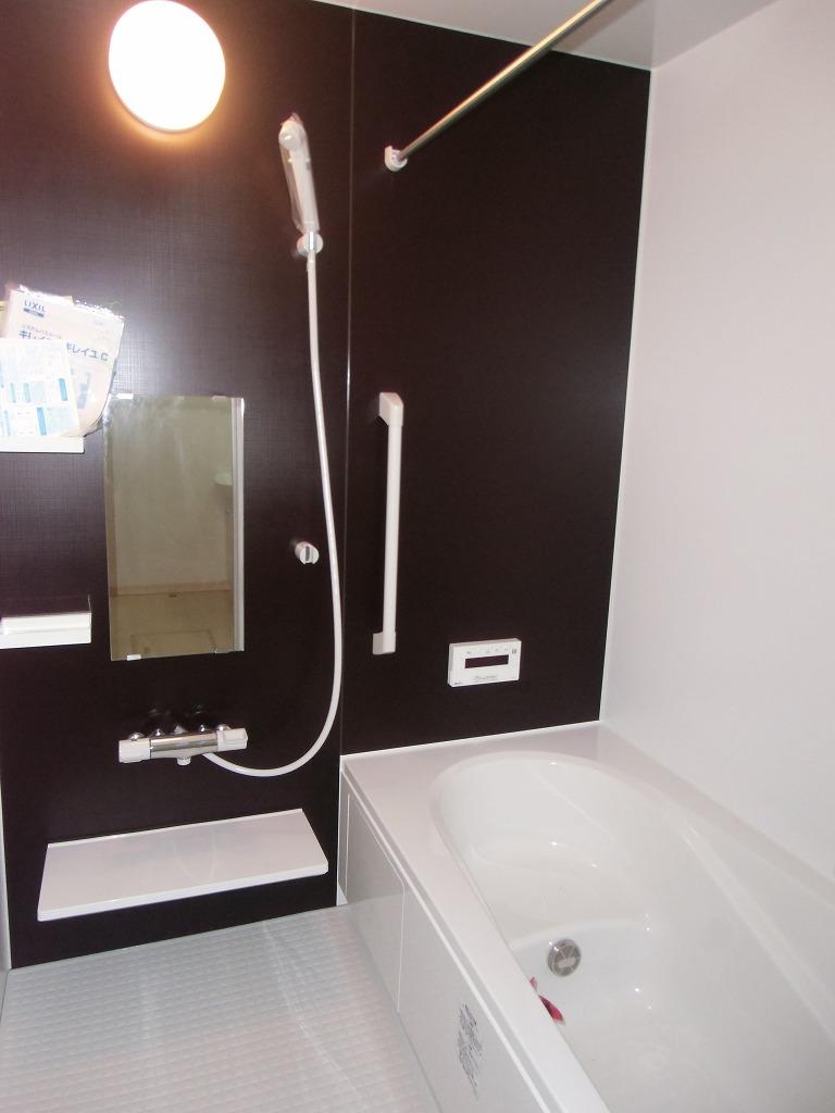 Bathroom. Building 2 2013.10.21 shooting
