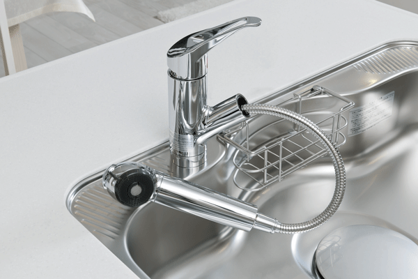 Kitchen.  [Water purifier integrated single lever faucet] Convenient hand shower type of faucet to the care of the sink. It is also built-in water purifier that can be used at any time delicious water (same specifications)