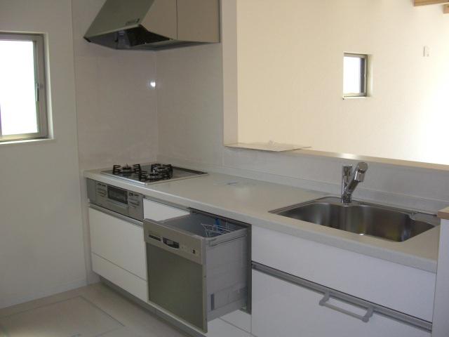 Same specifications photo (kitchen)
