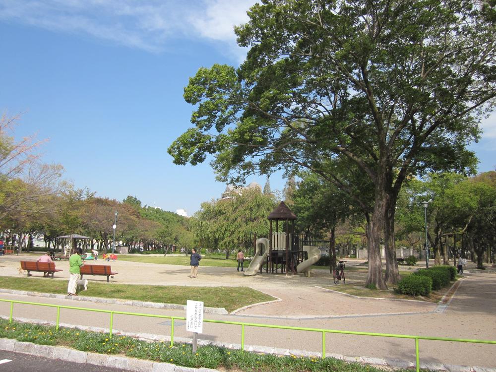 park. 540m to Shiga Park