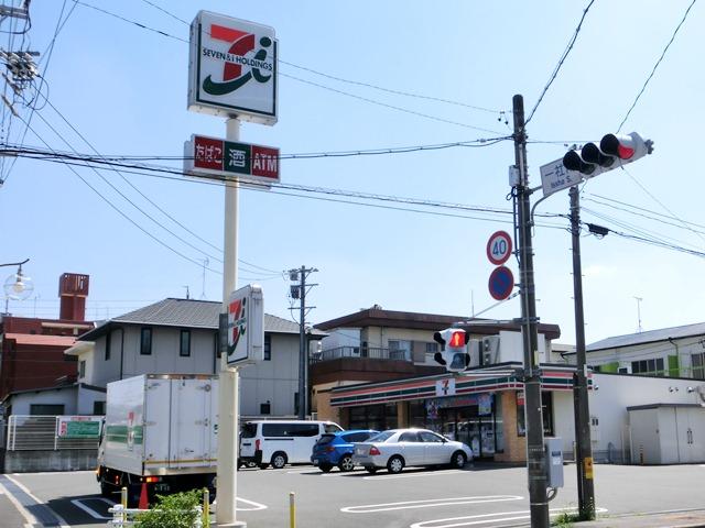 Convenience store. 380m to Seven-Eleven Nagoya one company 1-chome