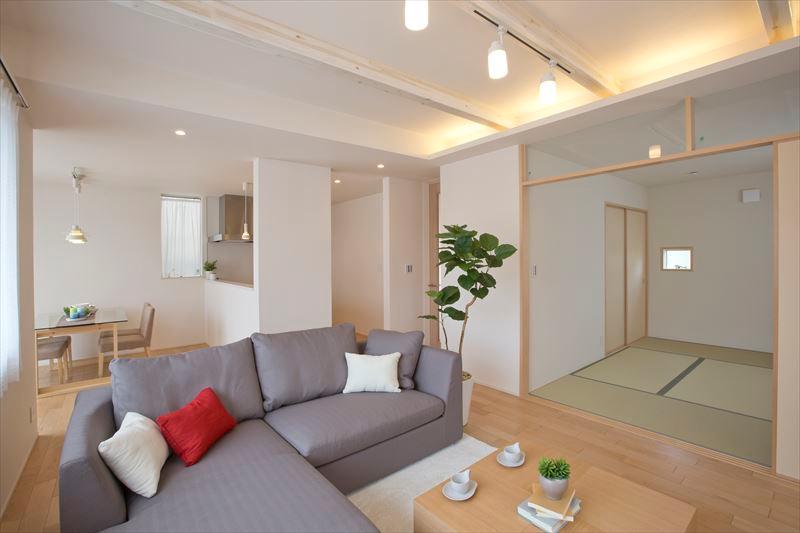 Building A Living Furnished sales events held in! ※ Accessories in furnished sale ・ Planting is not attached. . Building A Living