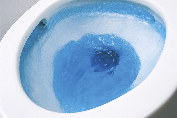 Toilet.  [Tornado cleaning] A powerful stream of water that are blown from the water discharge port 2 places, Wash not round all over the bowl surface (same specifications)