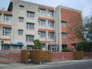 Primary school. 376m to Nagoya Municipal Yutakagaoka elementary school (elementary school)