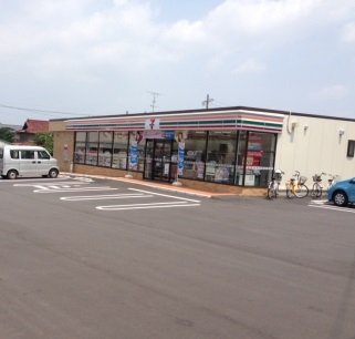 Convenience store. Seven-Eleven Nagoya Tomigaoka store up (convenience store) 173m