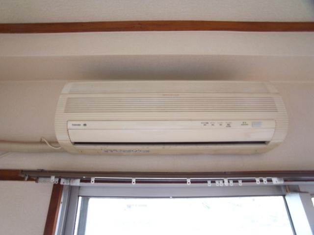 Other Equipment. Air conditioning also comes with 1 groups. 