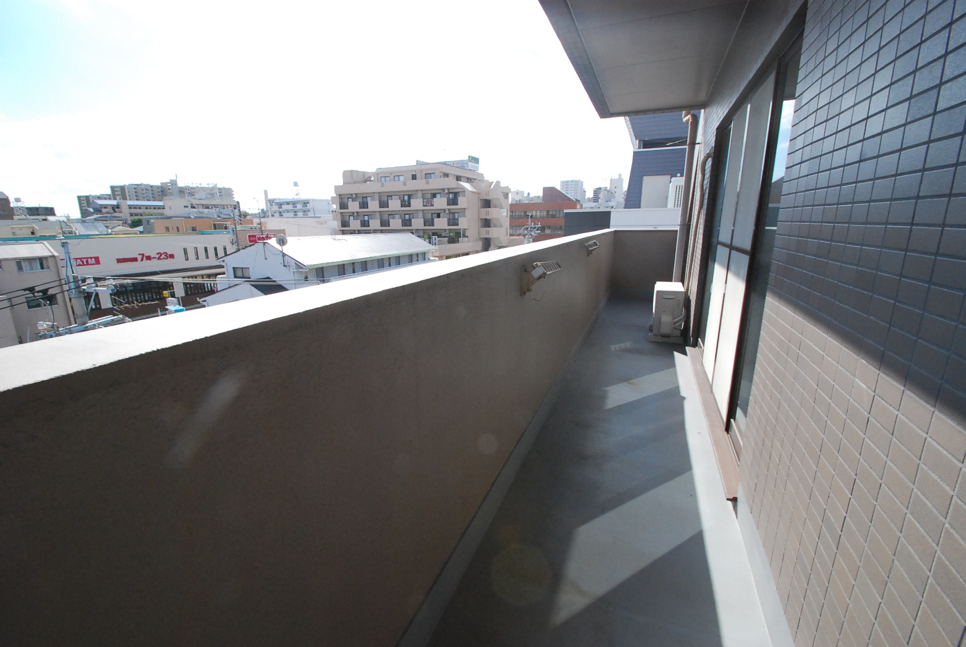 Balcony. Spacious three-sided balcony