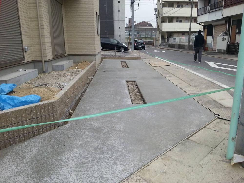 Parking lot. Two possible parking!