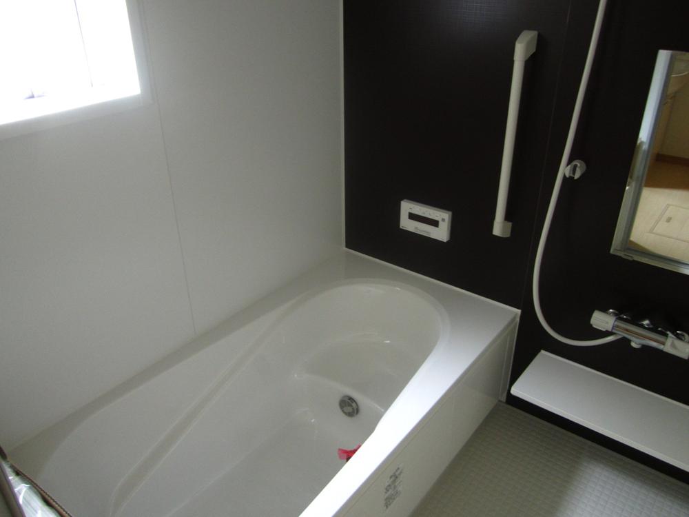 Bathroom. Local (10 May 2013) Shooting