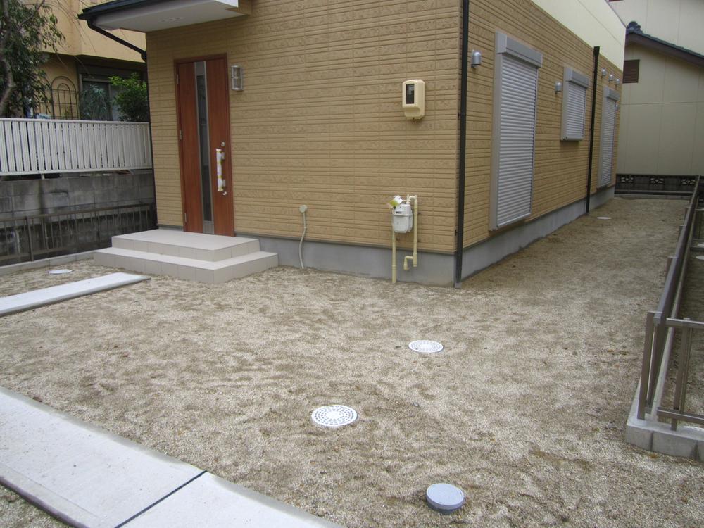 Garden. Building 3