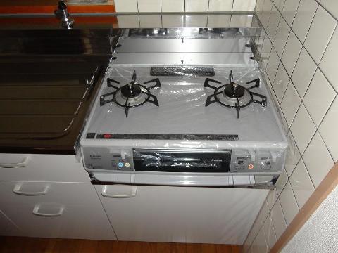 Other room space. Gas stove