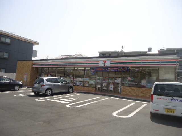 Convenience store. Seven-Eleven 240m to Nagoya coma-cho store (convenience store)