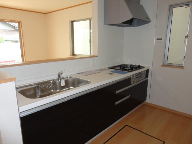 Same specifications photo (kitchen)