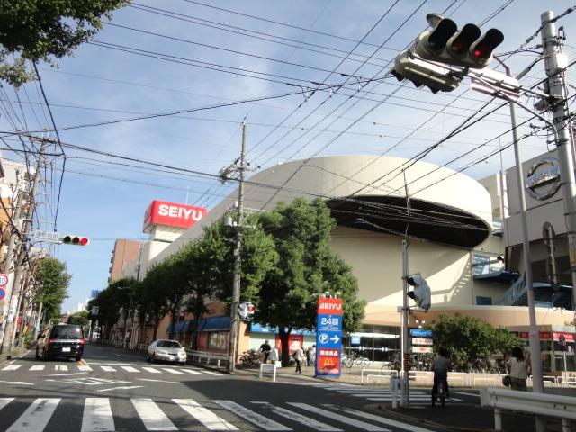 Shopping centre. SEIYU