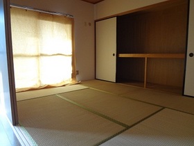 Living and room. Japanese-style room 6 quires