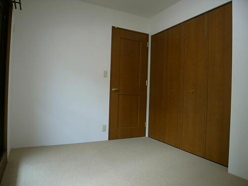 Non-living room. Western-style 1