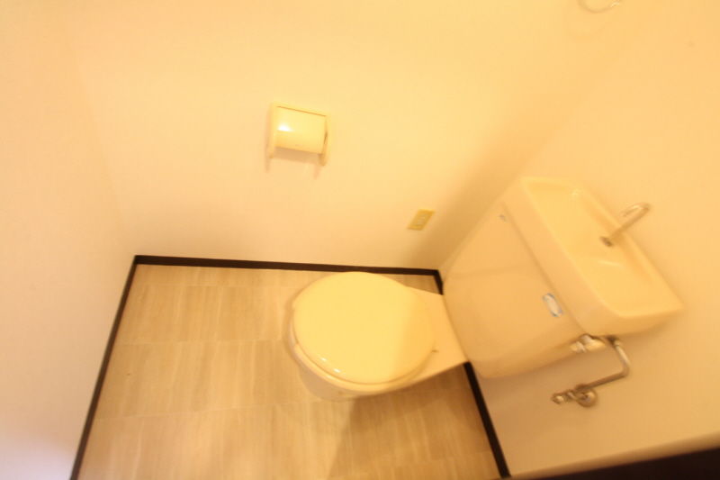 Toilet. toilet ・ Bus separate room