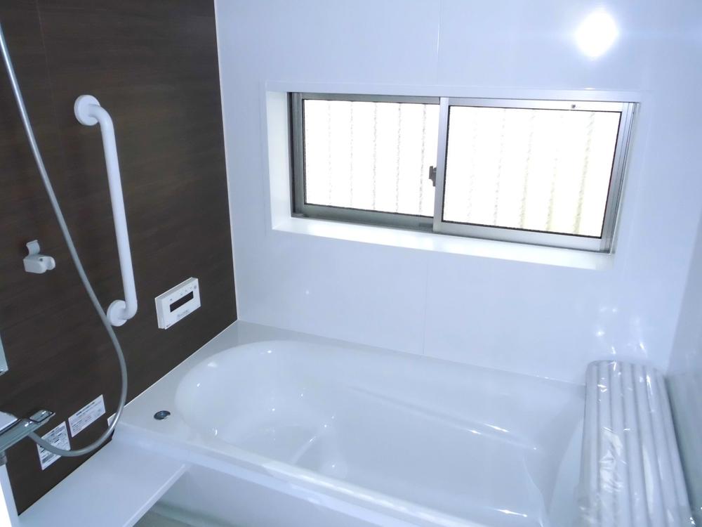Bathroom. A Building (December 2013) Shooting