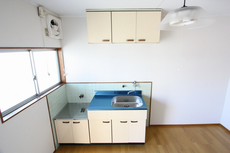 Kitchen. Kitchen space.