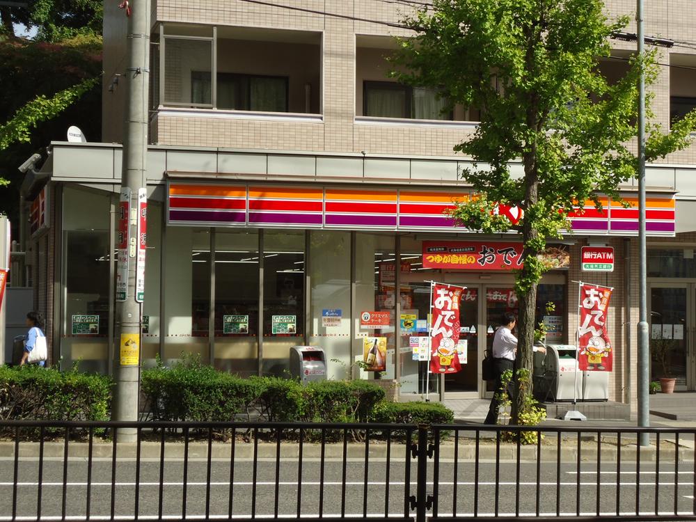 Other. Circle K Meitohontori chome store (about 130m)