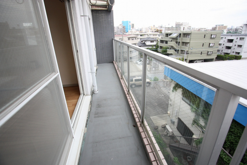 Balcony. Elongated veranda.