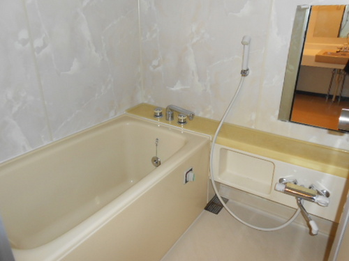 Bath. Bathroom with reheating function