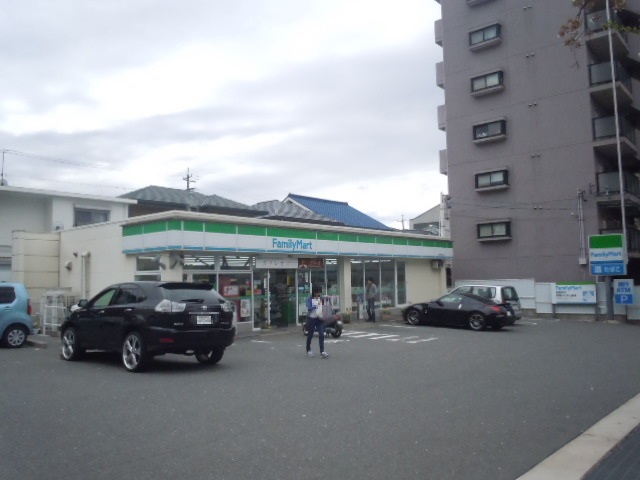 Convenience store. 107m to Family Mart (convenience store)