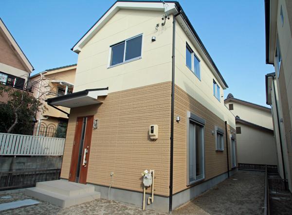 Local appearance photo. Local Building 3 2013 early November shooting
