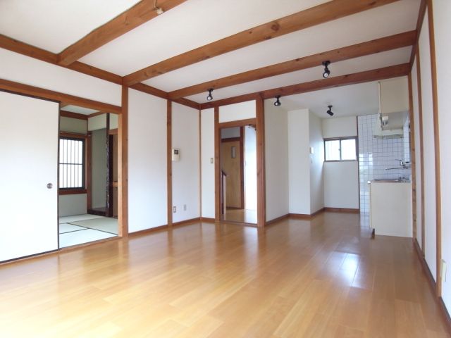 Living and room. Widely space of relaxation is a beautiful living room and next to the Japanese-style room