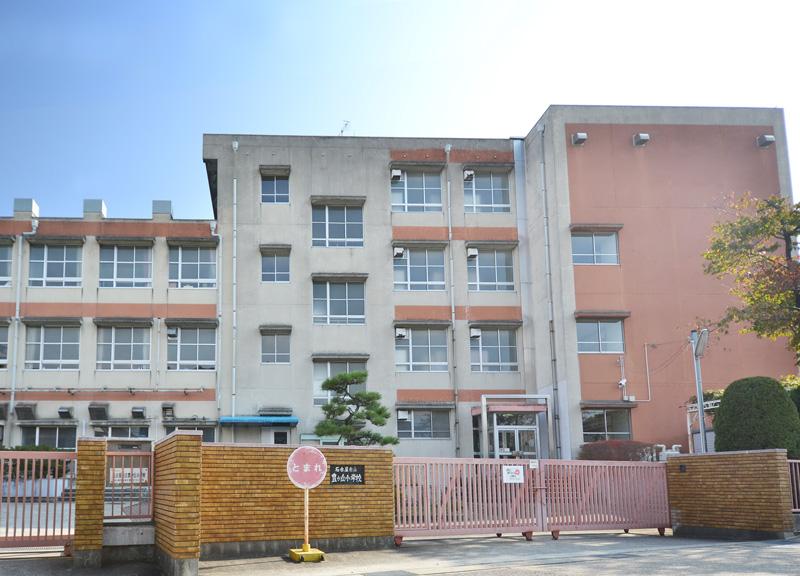 Primary school. 482m to Nagoya Municipal Yutakagaoka Elementary School