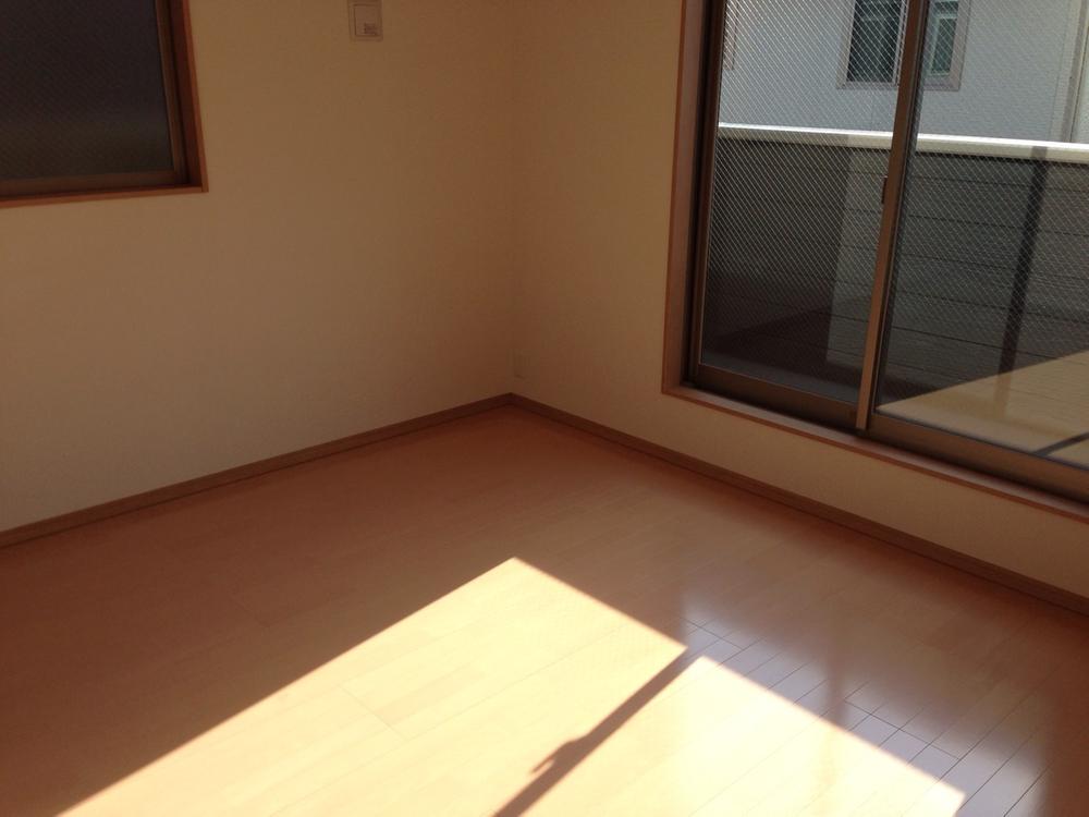 Non-living room. 1 Building ☆ Western-style (2013.11.24 shooting)