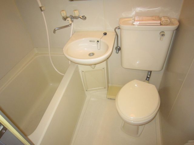 Bath. toilet ・ Bus.