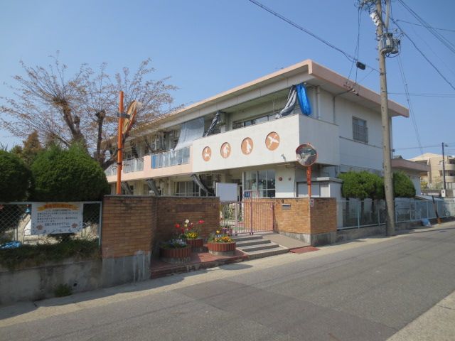 kindergarten ・ Nursery. Minhikari kindergarten (kindergarten ・ 990m to the nursery)