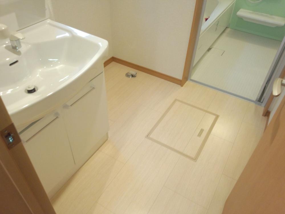 Wash basin, toilet. There is also a window ventilation good to washroom!
