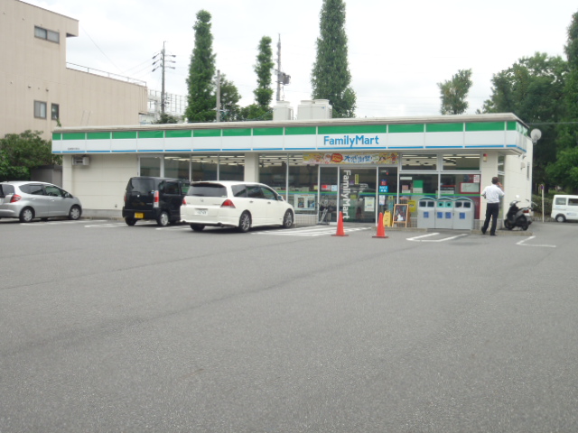 Convenience store. FamilyMart Meito Makinosato store up (convenience store) 456m