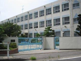 Primary school. 692m to Nagoya Municipal Inokoishi Elementary School