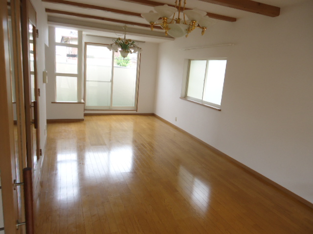 Living and room