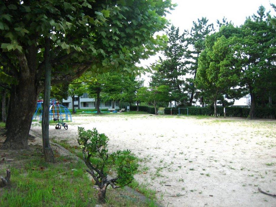 Nagoya, Aichi Prefecture Meito-ku Yashirogaoka 4