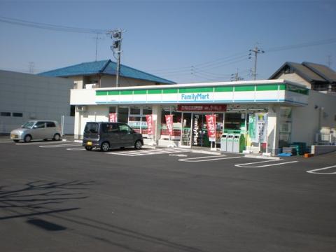 Other. 550m to FamilyMart (Other)