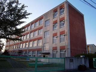 Primary school. 867m to Nagoya Municipal paradise Elementary School
