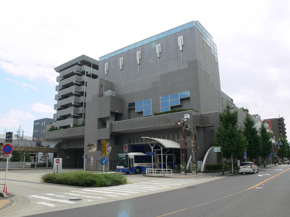 station. 400m until Kamiyashiro Station