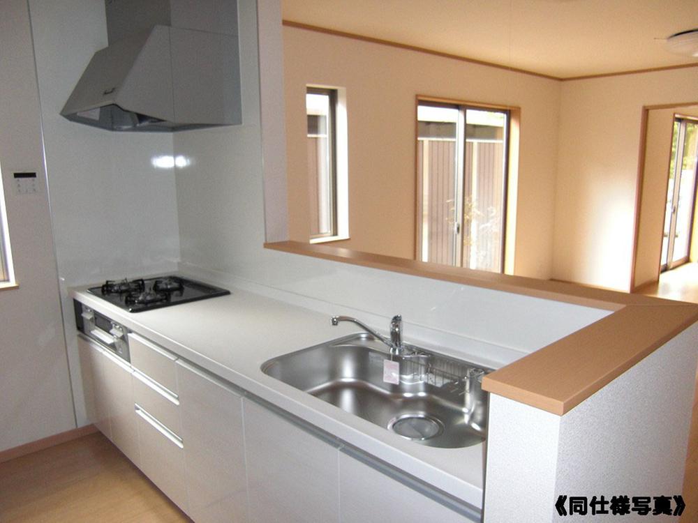 Same specifications photo (kitchen). (E Building) same specification