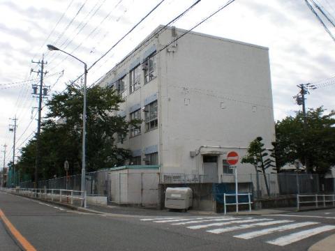 Other. Nagoya Municipal Inokoishi Elementary School (other) up to 100m
